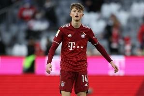 记者：蒂尔曼转会药厂，埃因霍温有意引进拜仁前腰万纳尔作为替代