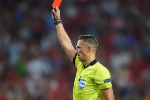 西甲：若因球员被罚下导致场上一线队球员少于7人，不构成违规