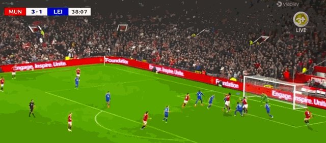 1730320130030048253.gif 4-1卡塞米罗.gif